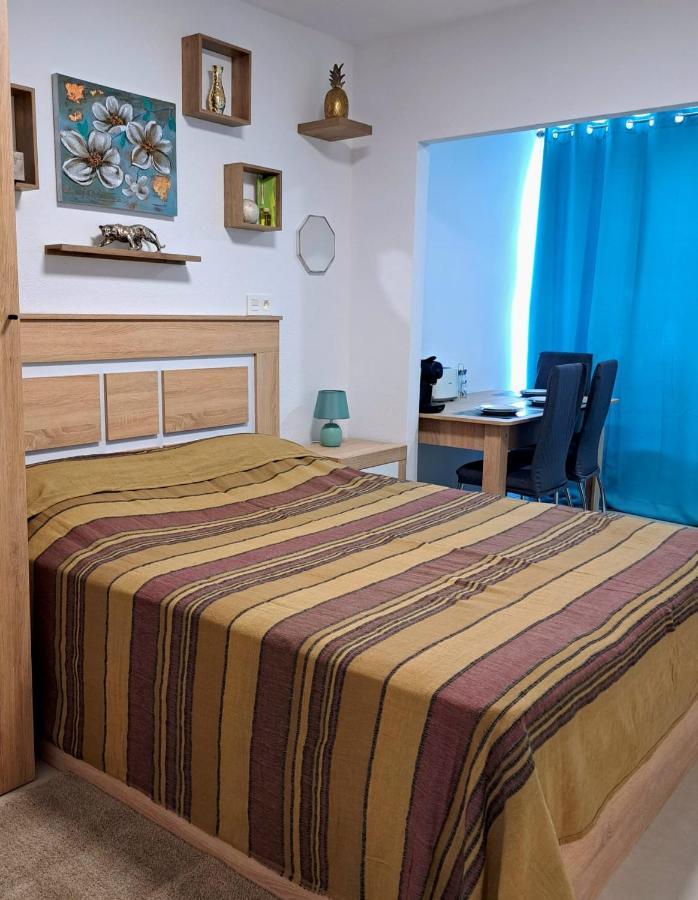 Comfortable Studio With Sea View Apartment Benidorm Exterior photo